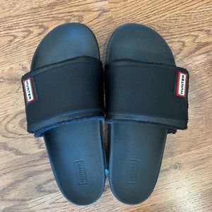 Hunter Black Rubber Sandals - Women’s Size 7 - barely worn